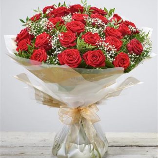 Extra Large Heavenly Red Rose Handtied